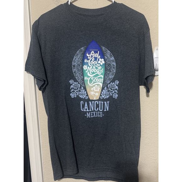Cancun Mexico Men's M Graphic T Shirt Gray Tropical Cruise Vacation Destination - Picture 1 of 5